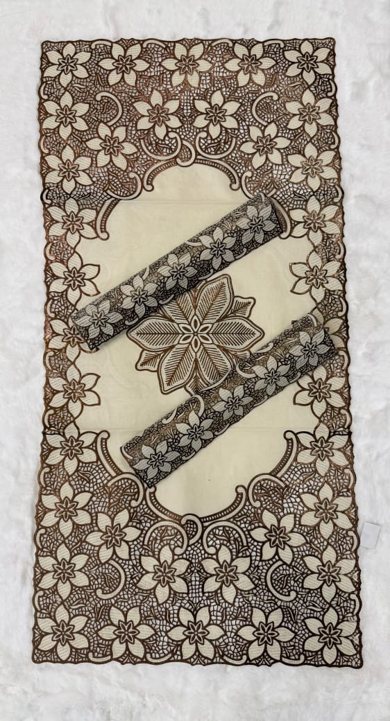 3 PCs Center Table Runner & Mats Set