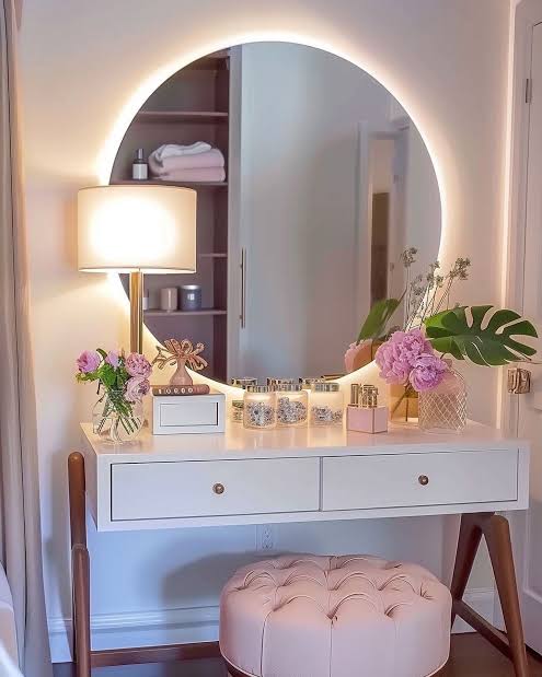 Mirror With Lights