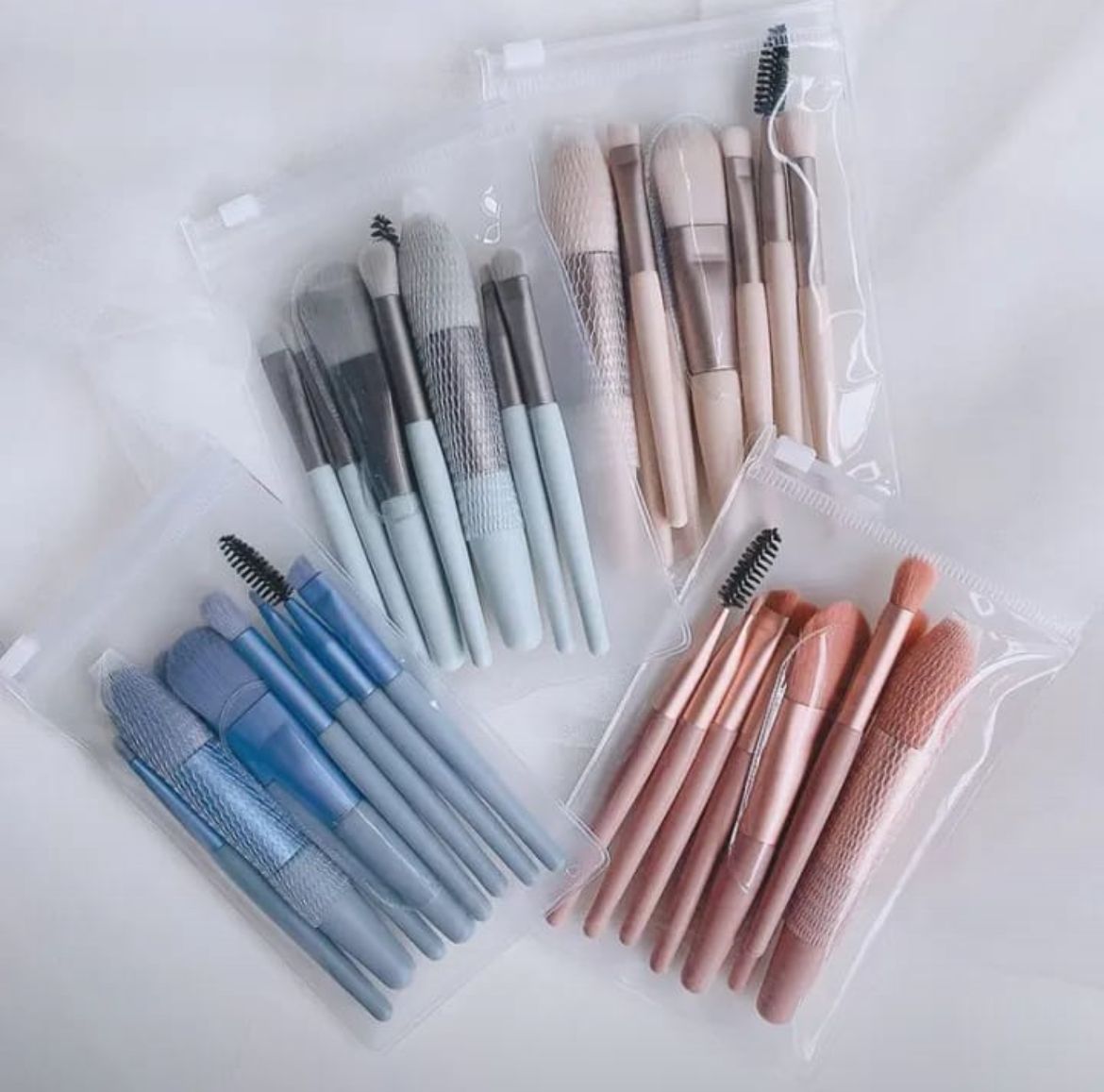 Original 8-Piece Makeup Brush Set with Pouch - Soft Brushes - WS