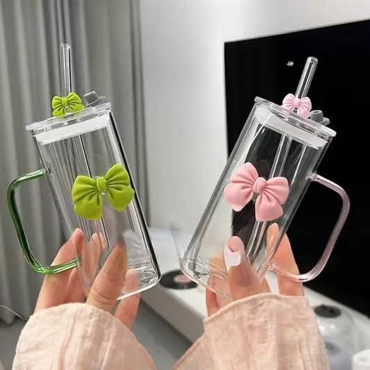 Bow Glass With Straw